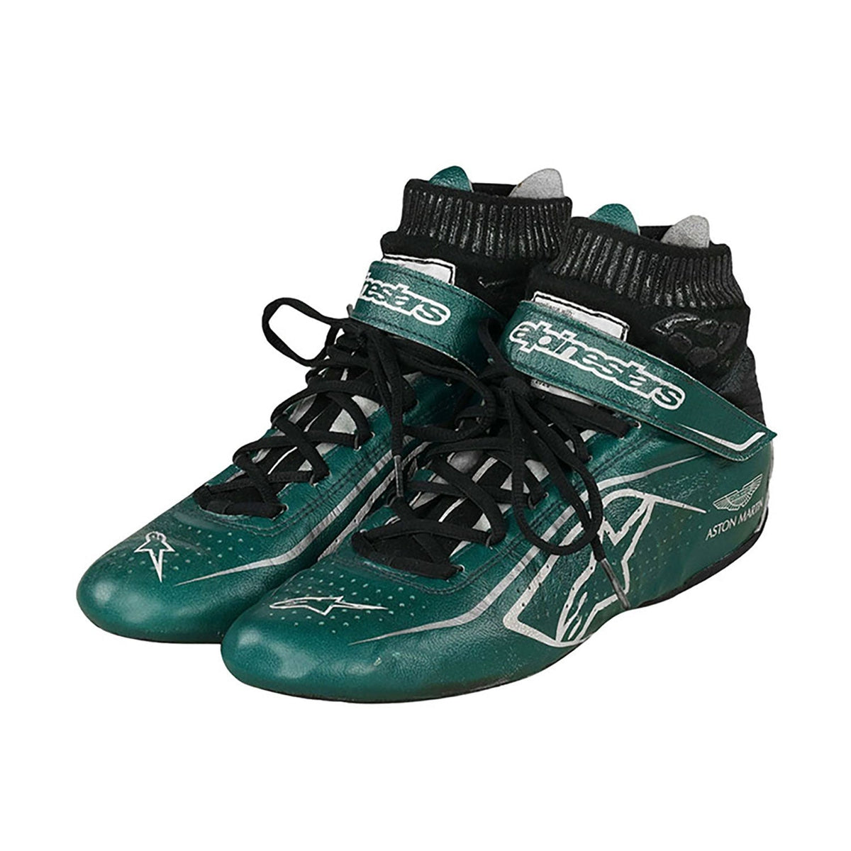 Lance Stroll 2021 Racing Shoes Replica in grey, with neat stitching and a sleek racing shape. A sporty finish for a cosplay outfit or a circuit visit.