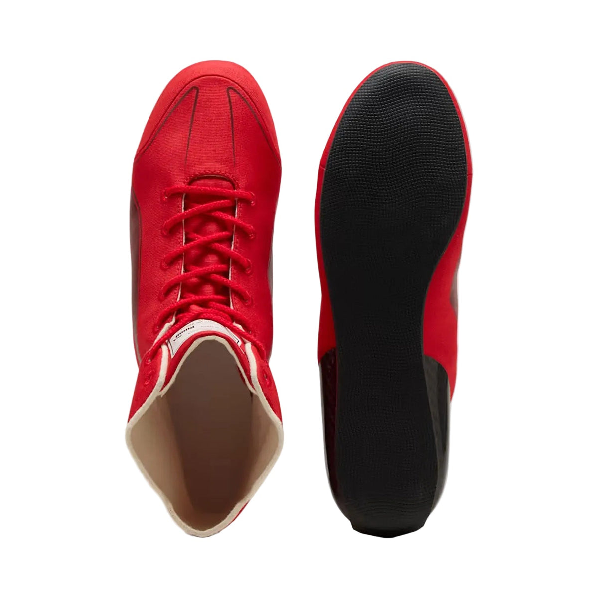 red and black fan footwear from the anniversary edition, highlighting the moulded sole and low profile. A sporty finish for a cosplay outfit or a circuit visit.